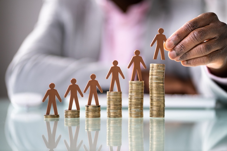 Around 1 million U.S. workers earned wages at or below the federal minimum of $7.25 in recent years