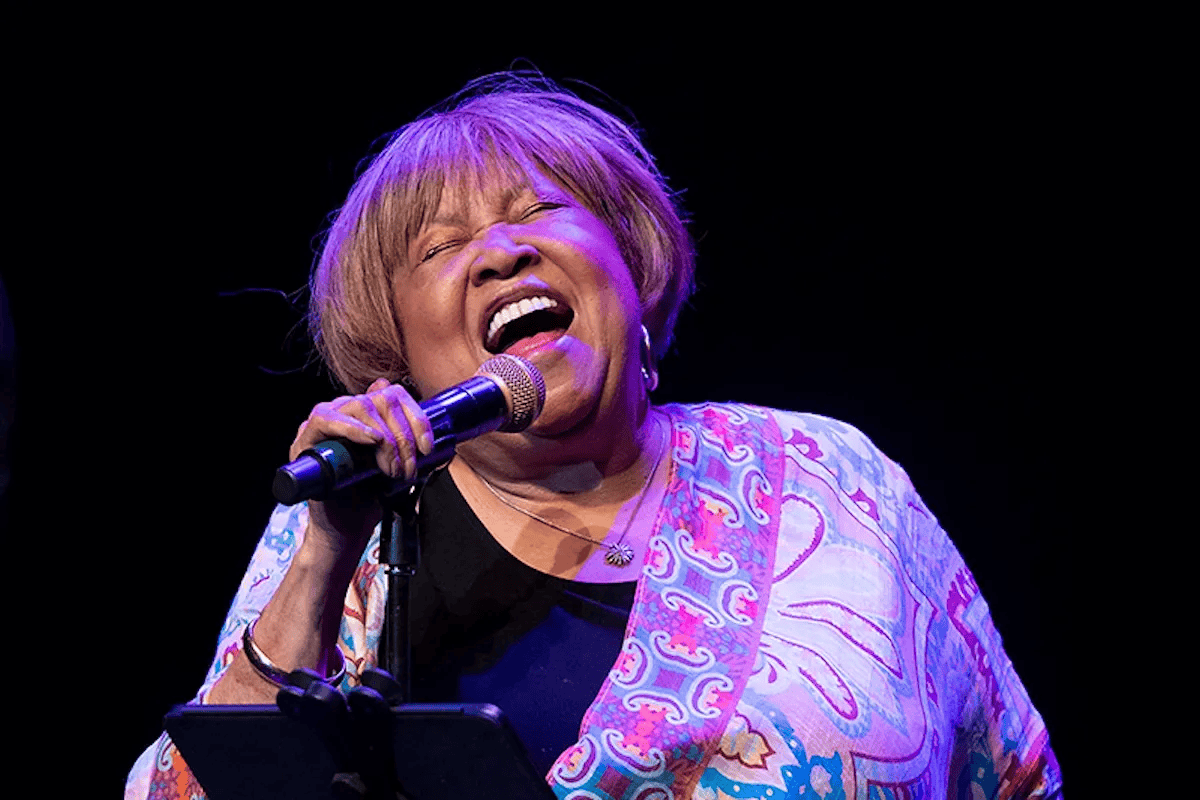 Mavis-Staples-24_16-1.png