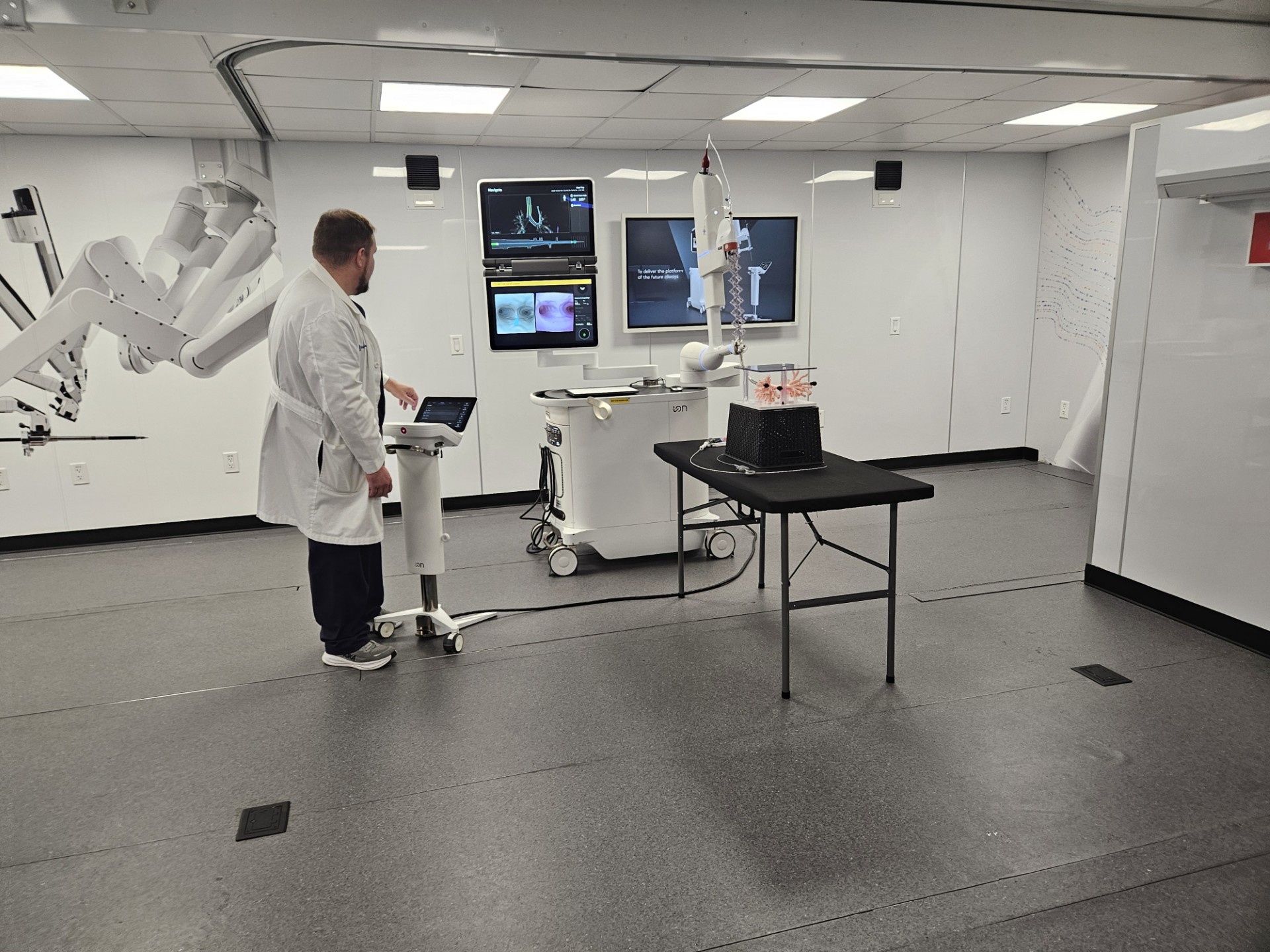 Ion 2.jpg Dr. Fyffe demonstrating the Ion machine.